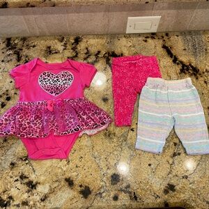 Free! 0-3 month old baby girl clothes
